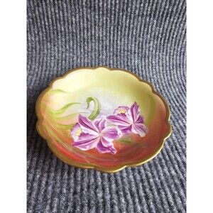 Antique ELITE WORKS LIMOGES Gustave 10" Wall Hanging Plate Irises